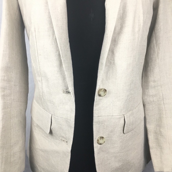 Michael Kors Jackets & Blazers - Michael Kors fully lined 100% Linen blazer. Size 4